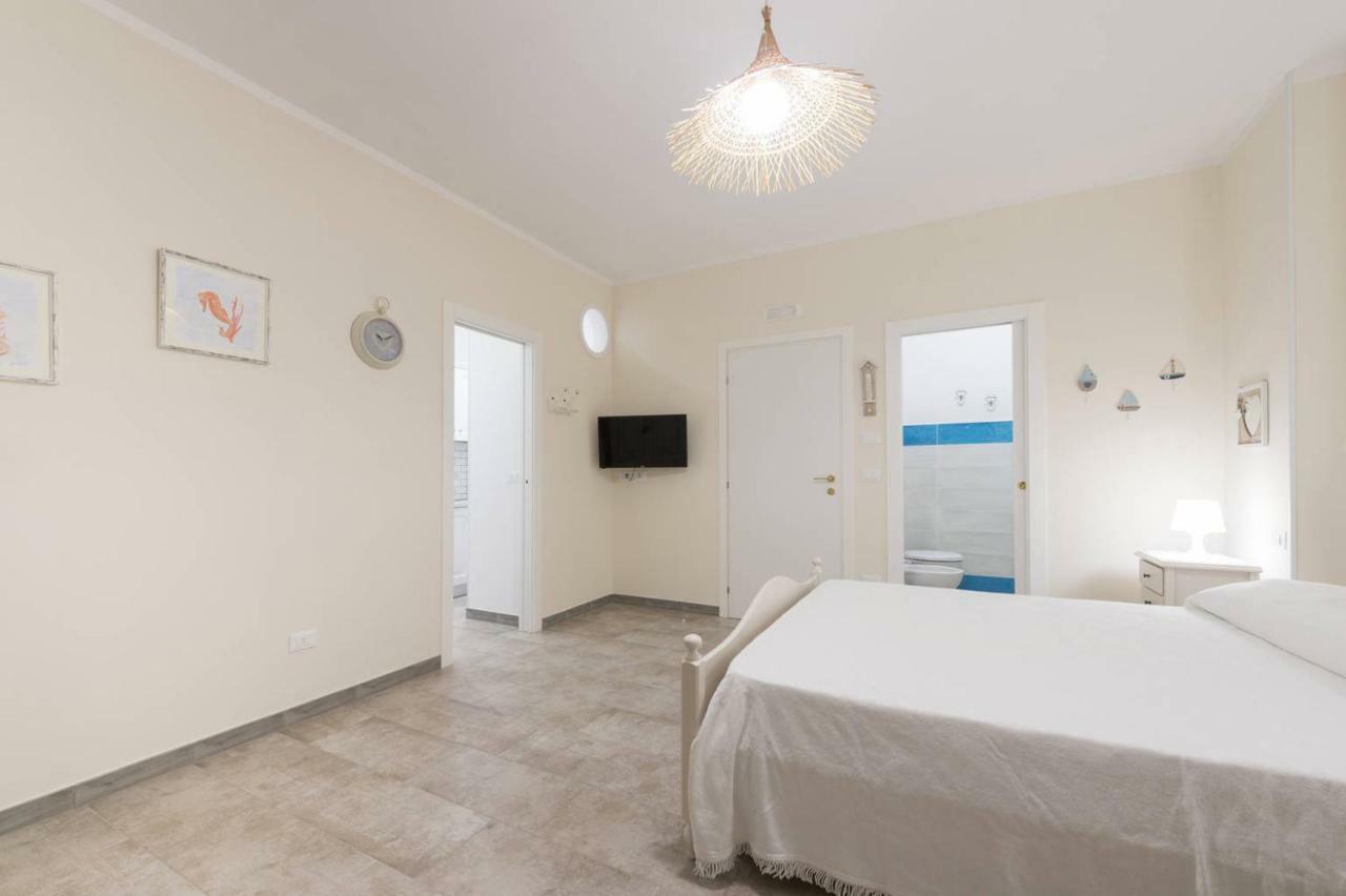 Casa Vacanze Poseidone Lido Conchiglia Exterior foto